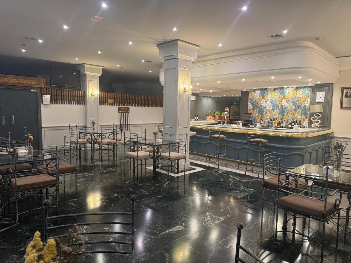 לינארס Hotel Rl Anibal מראה חיצוני תמונה