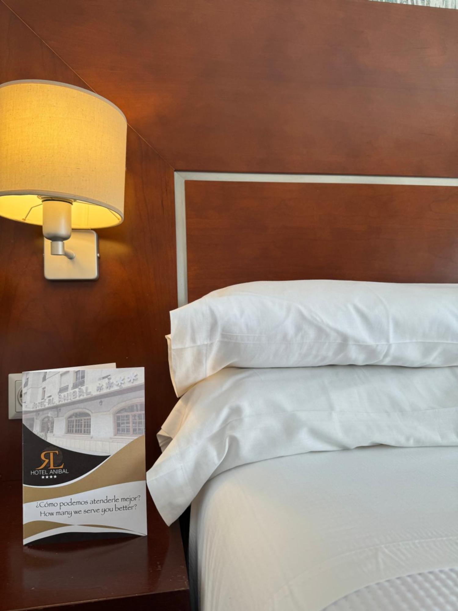 לינארס Hotel Rl Anibal מראה חיצוני תמונה