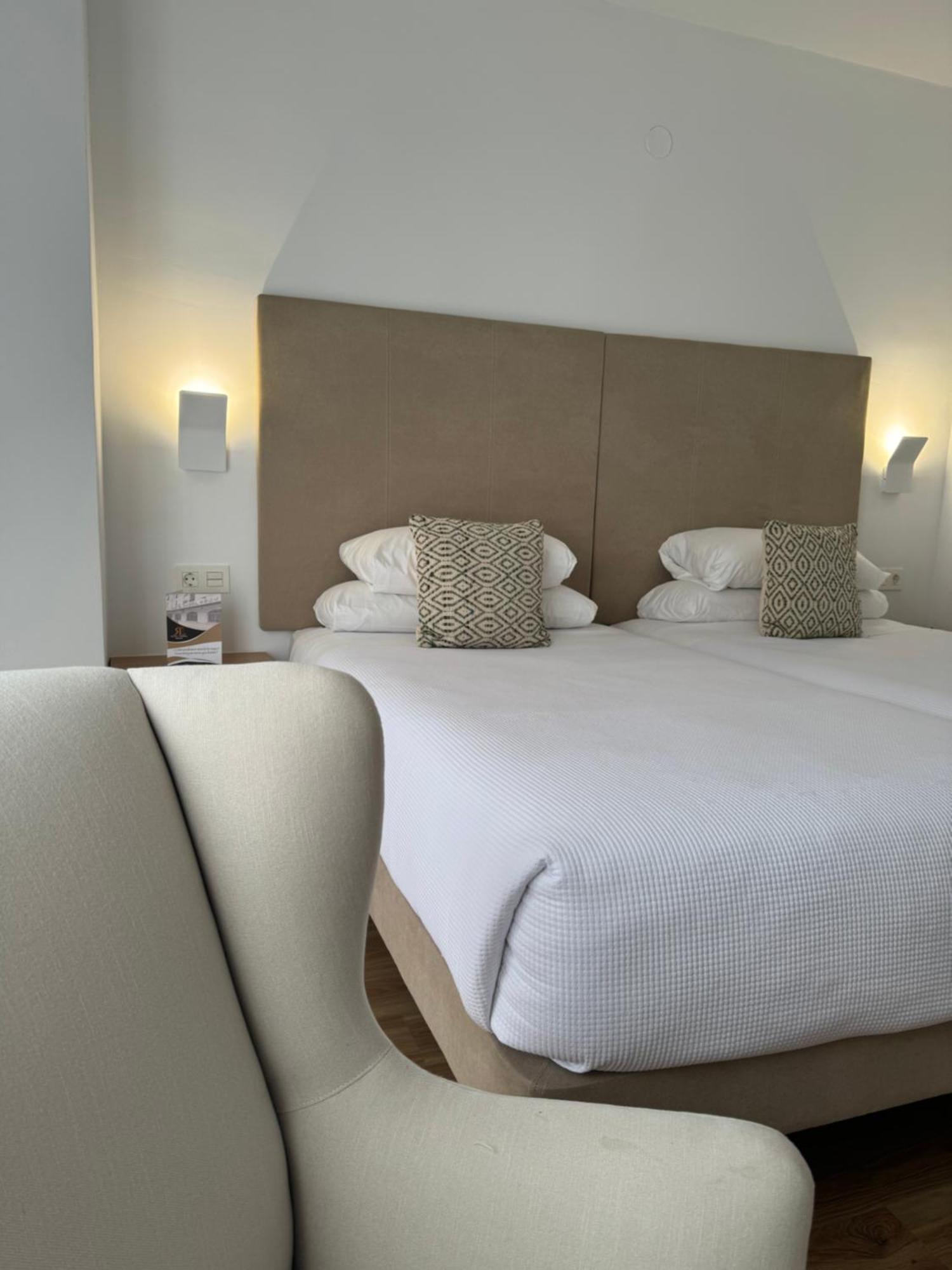 לינארס Hotel Rl Anibal מראה חיצוני תמונה